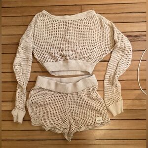 Alo Cream/Beige Knit Set Medium